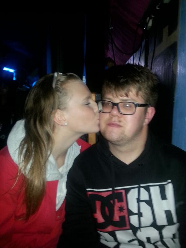djvollers's tweet photo. Gøy på rulling ♥♥ http://t.co/ZLAO8NPHV1