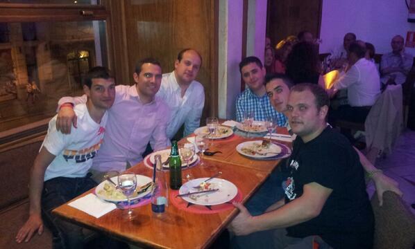 Santi_Lillo's tweet photo. Gula Gula http://t.co/QgcwbyKTKE