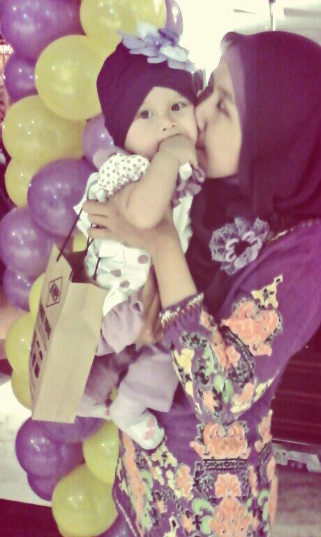 ity_moet's tweet photo. @MotherBabyInd pertama kaliii ikut #sleekMB http://t.co/PyJyq8pH25