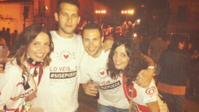 tatianavirseda's tweet photo. Los herman@s!!!!!! #olé #EurovisionTVE #sabemoscantar #somosungrupo http://t.co/5stDsOTRy1