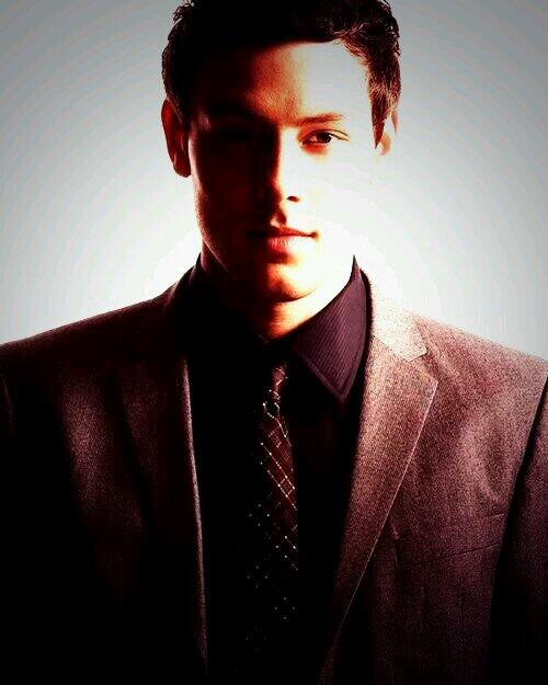 MimiScalzo's tweet photo. #HappyBirthdayCoryMonteith http://t.co/JlxYMgoSQf