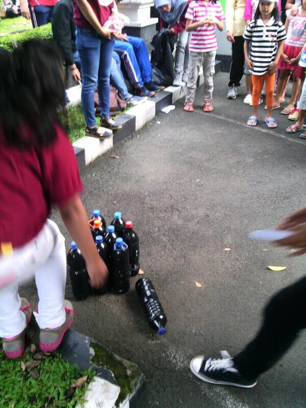 Ada game juga nih. Hayo buruan ..