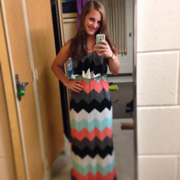 saraelyse33's tweet photo. I love this dress! 😍 http://t.co/3gtAovJfHY