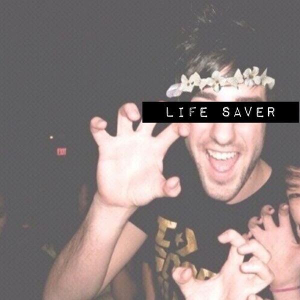 LlFESAVERS's tweet image. @/JackAllTimeLow