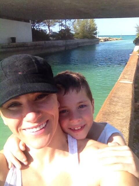 Happy Mother's Day! <a href="/ufc/">UFC</a> #UFCmoms #alphapack
