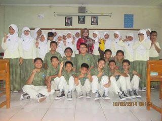Rockesh_77's tweet photo. Jangan salah liat yaa, pokoknya jangan liat tangan daffa'-' lol. http://t.co/ULrfUoXmbe