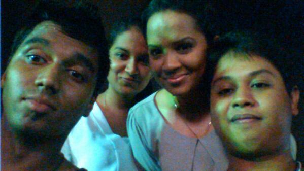 SHAROOQHAMEED's tweet photo. An awesome couzin reunion!! Fun day http://t.co/EZ9AsXpA75