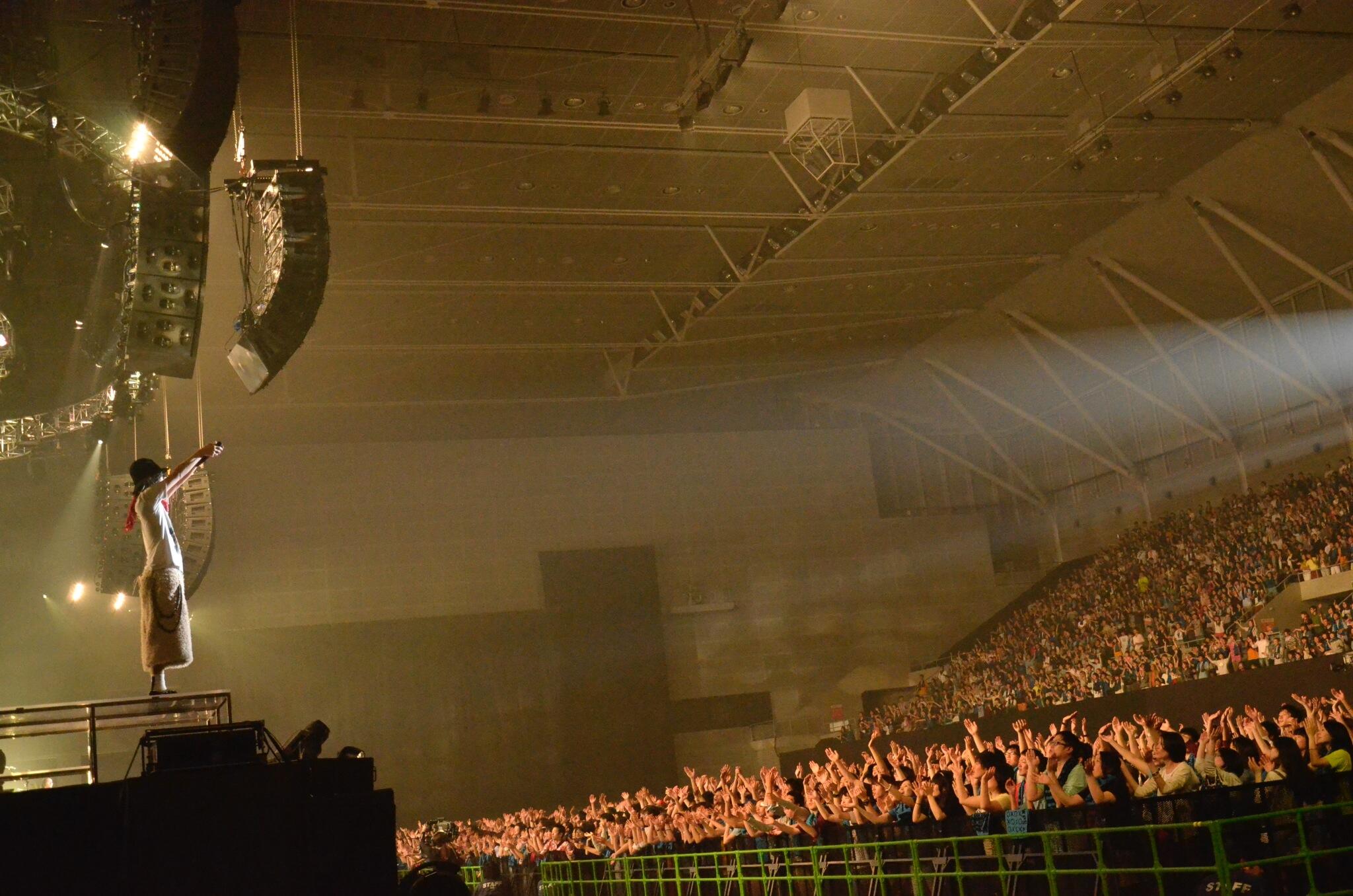 Radwimps 静岡 天気は快晴で エコパアリーナ周辺は緑が多くて気持ち良い午後ですね 間もなく開場です そして昨日の写真をもう一枚 Http T Co Daswtydjjt Twitter