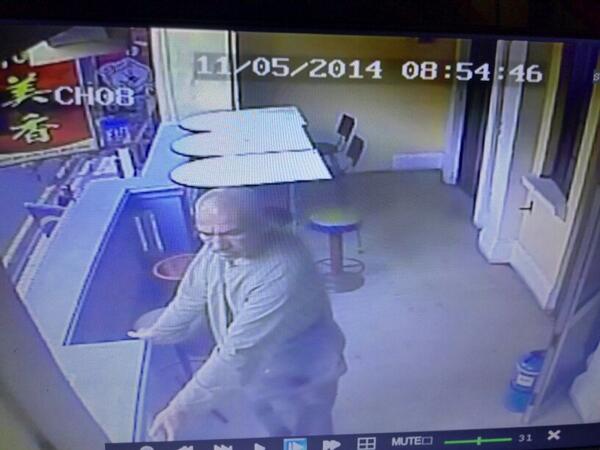 StevenDow1's tweet photo. This knobber stole @ArchiHarding s iPhone. If you see him beat him up http://t.co/8vDk9Wfi5c
