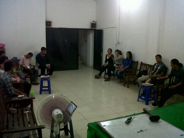 PMKRIjakbar's tweet photo. Brainstorming class br sj dimulai. Ayo, jgn lwtkan brbagai mskan &amp; pertimbangan sblm tentukan pilihan. #jgnsalahpilih http://t.co/PsNudzWvLd