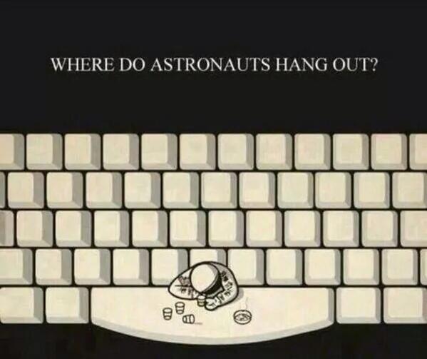 Astronaut_Alan's tweet photo. 😂😂 http://t.co/y8HZ9mMPYR