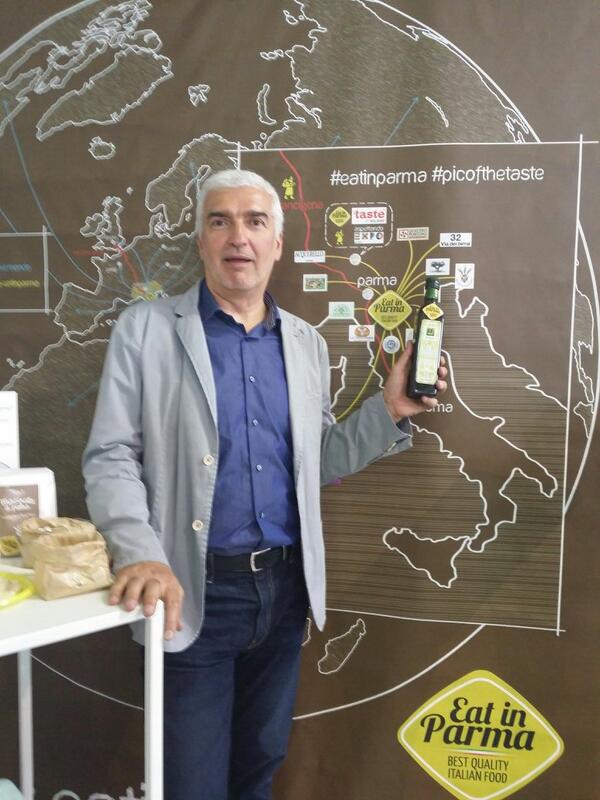 EatinParma's tweet photo. Astonished #picofthetaste #eatinparma #TasteofMilano14 #olioeolive #sardegna #dolia @tasteofmilano  @Robertaina http://t.co/B6dVOUYW0Y