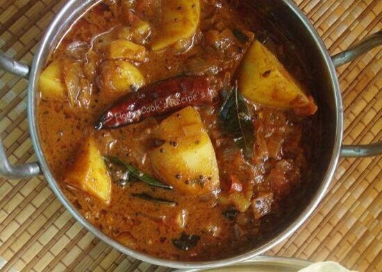 SindhiFood's tweet photo. #Sindhi Patatan jo bor/curry  #SindhiFood
#Sindh #Sindhi #SindhiCulture #BeingSindhi http://t.co/SmzGDkIEeL