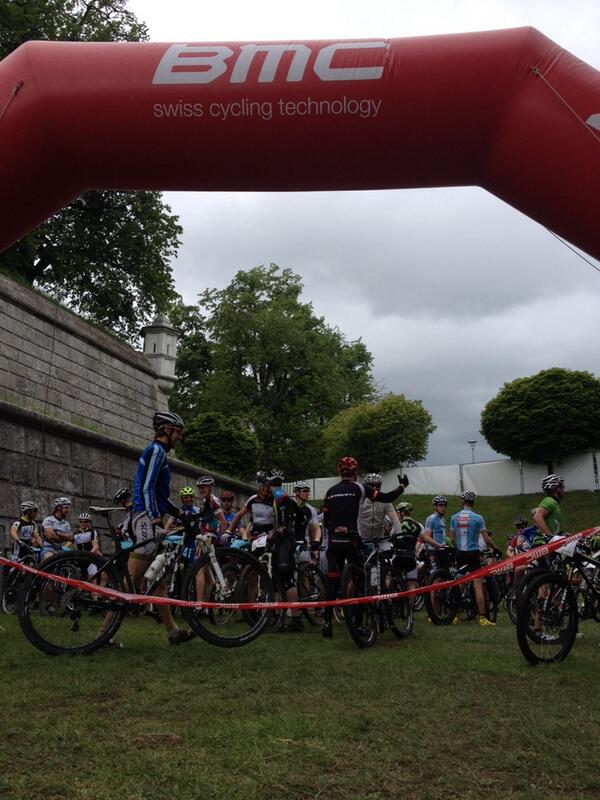 BMCracingCup's tweet photo. The men and women getting ready! It's still dry but looks like rain soon! http://t.co/4aLxFTXRia