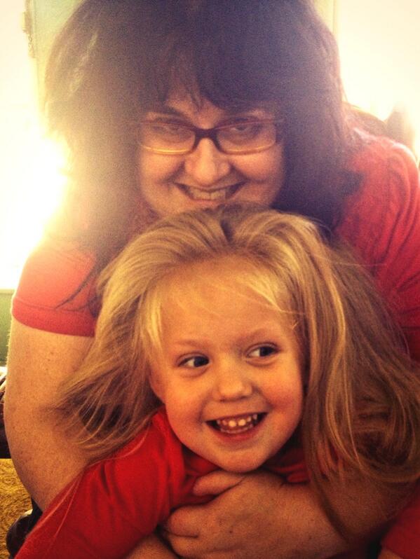 michelleayden79's tweet photo. Layla Isobel with MAD Mommy! http://t.co/XccXRmtshB
