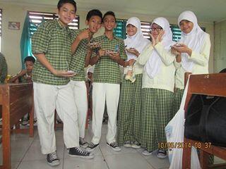 Rockesh_77's tweet photo. Ini ketua kelas,sie2 dan wakilnya, sie3, sie 7, dan wakil ketua kelas. http://t.co/65KRs7WqP4