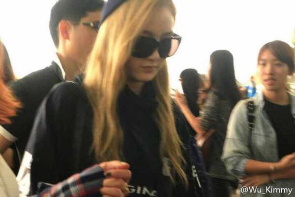 mengjiya's tweet photo. "Jia_TH: Jia @ Guangzhou Airport http://t.co/QTXzh1es1n"