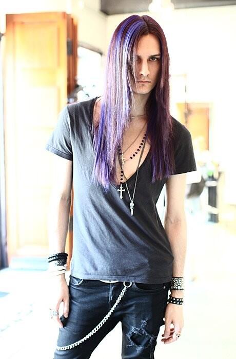 PatrikLeonheart's tweet photo. I'm Patrik, guitarist and songwriter of visual Art Metal band BatAAr. Please check out our songs on YouTube! http://t.co/c0uubVcm2c
