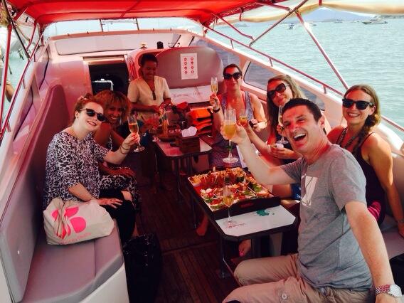 MarkAlanThomson's tweet photo. Life's good champers, private boat and Koh Phangan #kohphangan #anantara #rasananda http://t.co/NgdVTO2KQh