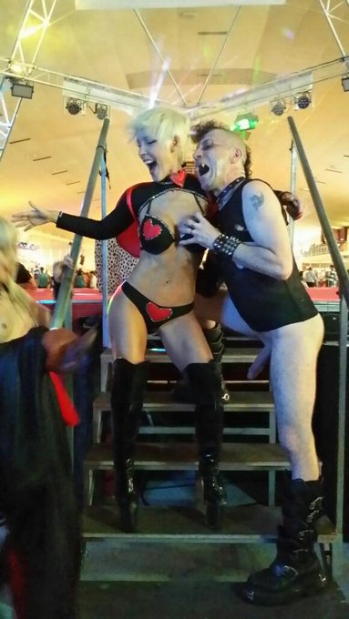 Show acabado foto vampirica @evitadelunabcn @RATTPENAT y @Nora_barcelona @Nora_barcelona q desaparece<a class="tags" target="_blank" title="On Twitter" href="/?out=eyJ0eXAiOiJKV1QiLCJhbGciOiJIUzUxMiJ9.eyJpYXQiOjE3MjA3OTEyNjYsImlzcyI6InR3cG9ybnN0YXJzLmNvbSIsIm5iZiI6MTcyMDc5MTI2NiwiZXhwIjoxNzUyMzI3MjY2LCJyZWRpcmVjdF91cmwiOiJodHRwczovL3R3aXR0ZXIuY29tL2V2aXRhZGVsdW5hYmNuIn0.TURoiN6roHLo3225elM7j4w0eTIsysgYP2OpAgvGIALTbWFx_hP2UrNZ7XrtfPtLwoYfTDSztIJawPnIjZgU5A">@evitadelunabcn</a><a class="tags" target="_blank" title="On Twitter" href="/?out=eyJ0eXAiOiJKV1QiLCJhbGciOiJIUzUxMiJ9.eyJpYXQiOjE3MjA3OTEyNjYsImlzcyI6InR3cG9ybnN0YXJzLmNvbSIsIm5iZiI6MTcyMDc5MTI2NiwiZXhwIjoxNzUyMzI3MjY2LCJyZWRpcmVjdF91cmwiOiJodHRwczovL3R3aXR0ZXIuY29tL1JBVFRQRU5BVCJ9.D4-2bY9Q_yZgWItaT1qXHCSo-mLG-IOXYvzzqwXruBja_xxp0DgYnFn83v3WNMcuGKMzUR8yADNSaXU23EcxKQ">@RATTPENAT</a><a href="/tag/dijouspaella"class="tags"><span>#dijouspaella</span></a><a href="/tag/gav%C3%A0"class="tags"><span>#gav&agrave;</span></a>