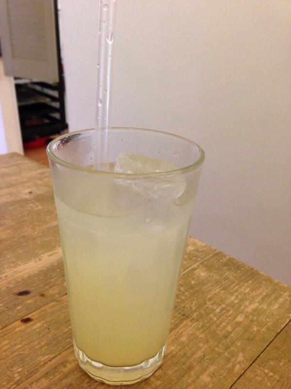 millymollydoes's tweet photo. Love a refreshing home made lemonade @PickledPantry @SurbitonFoodFes #shoplocal #surbiton #fresh #food http://t.co/5J6ocuymYF