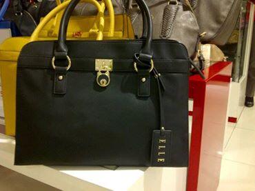 saakerina's tweet photo. JUAL Elle bag ORI + dustbag n tag counter  :) available tas ori lainnya, join group add PIN 28914E69 @IklanID http://t.co/fMoISnFqs9