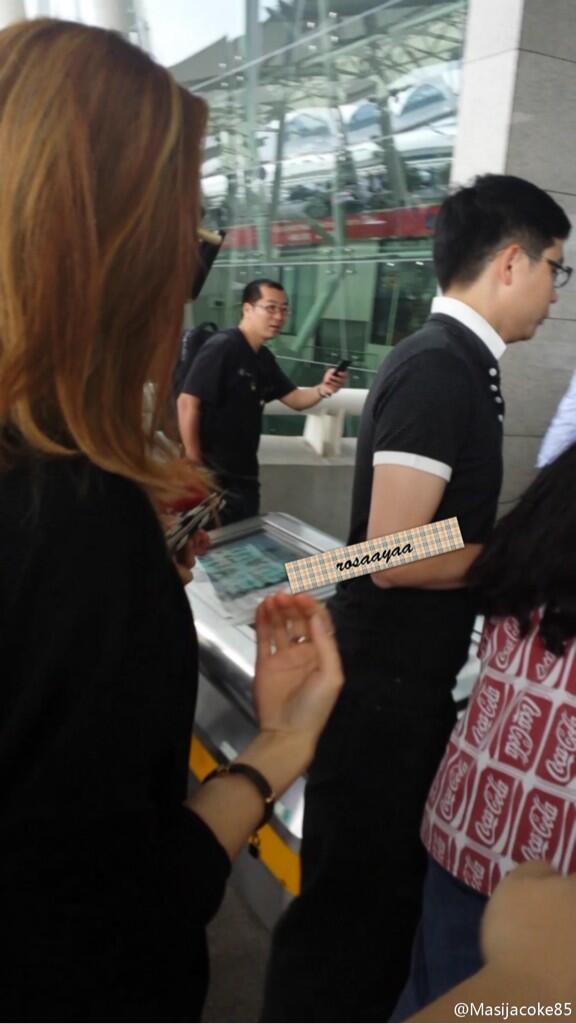 BnWuCiNCAAIVcQi.jpg:large