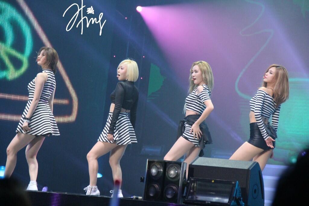 BnWuje_CUAAedFe.jpg:large