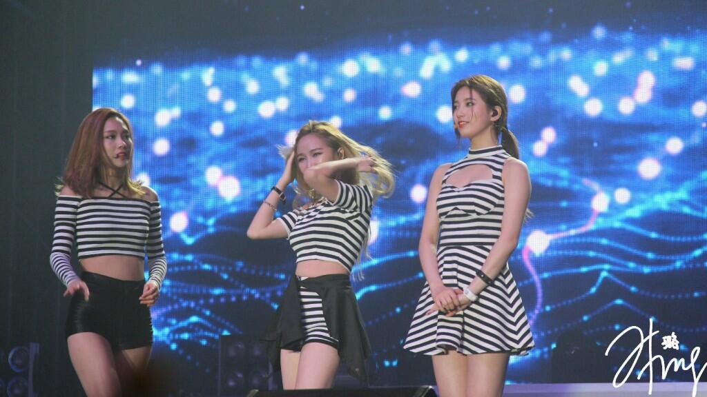 BnWuyASCEAA9a20.jpg:large