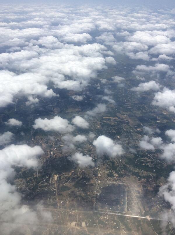 JoshuaSWarren: In flight to #MagentoImagine. Judging by how green everything is, I don’t think we’ve made it to Nevada yet. http://t.co/FH5ZzLJorv