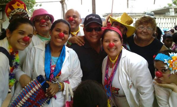 Con el Equipo de #Lagunillas de <a href="/DoctorYaso/">Doctor Yaso</a> ! Hermosa Labor en las Jornadas de la Alc. <a href="/LagunillasZulia/">Conexióninformativa.ve</a>   via  Drguill
