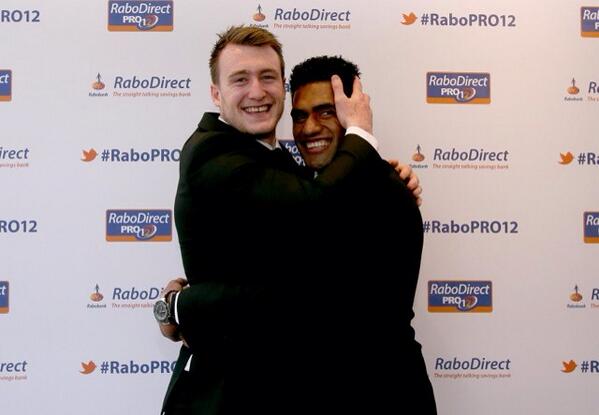 The photo all <a href="/GlasgowWarriors/">Glasgow Warriors</a> fans are after! No hard feelings between Stuart Hogg and Niko Matawalu!