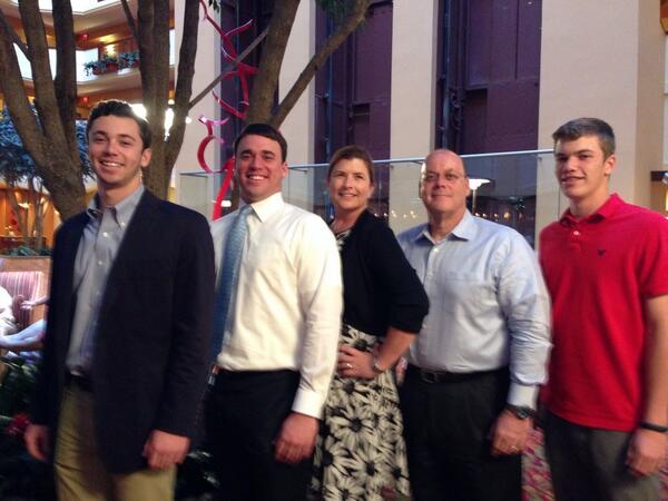 CJBailey29's tweet photo. What an amazing weekend with all my family and friends. Can't thank my parents enough. Happy Mother's Day to all moms http://t.co/HmnENkCa5z