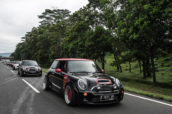 MINI's tweet image. March to the MINI beat.