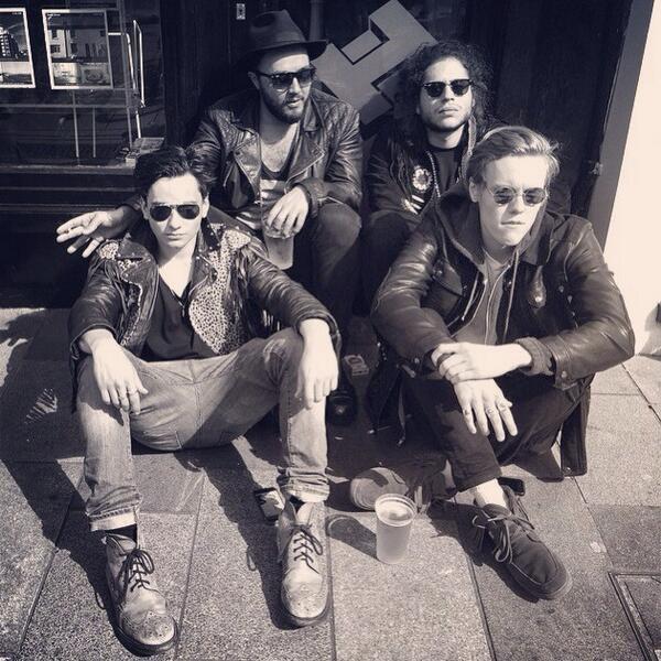 • s u p e r • c e r e a l •