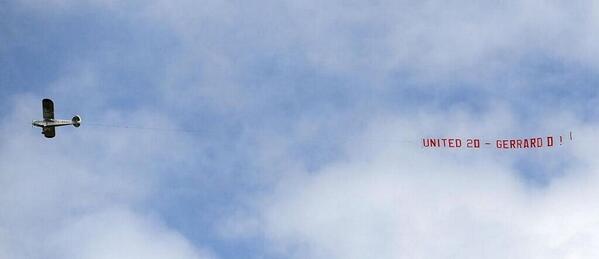 TransferTavern_'s tweet photo. The plane over Anfield today! http://t.co/8a85gBiZKn