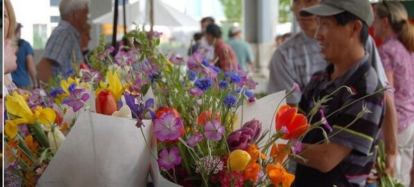 The Chattanooga Market is a great place to spend Mother's Day! #chattanooga #shoplocal #chattanoogamarket #MothersDay
