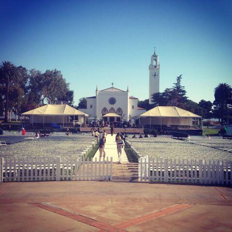 LoyolaMarymount's tweet photo. The calm before the excitement! Congrats to everyone graduating today!  #lmu14 #ilovelmu http://t.co/LMprCnNPIG