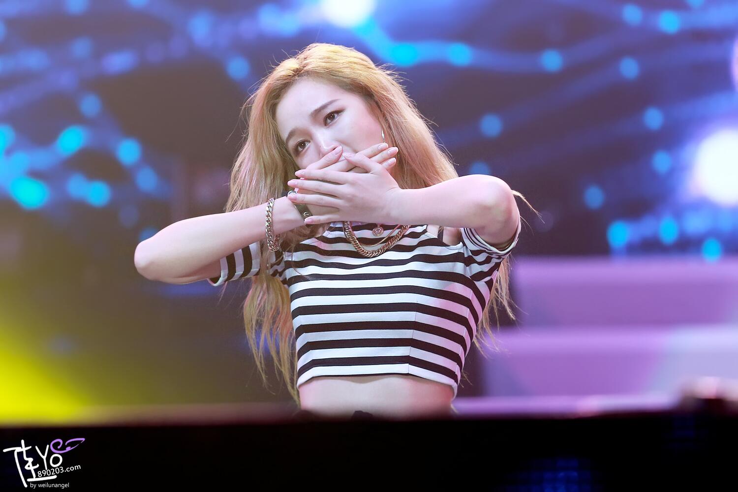 BnXX2A1CIAEbaMC.jpg:large