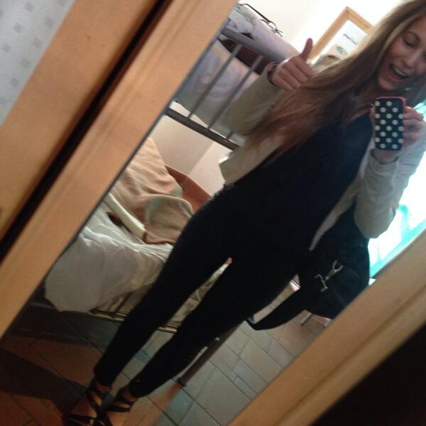 _krisward's tweet photo. Someone hire me!!! :D http://t.co/4UYOFAW6vC