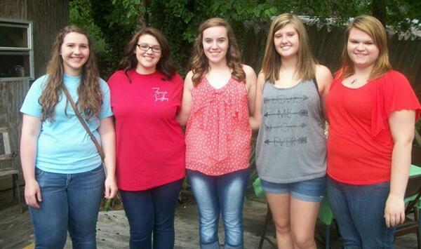 LowtherAshlee's tweet photo. My Girls! @KristenMillard9 http://t.co/nUxCdpkAT9