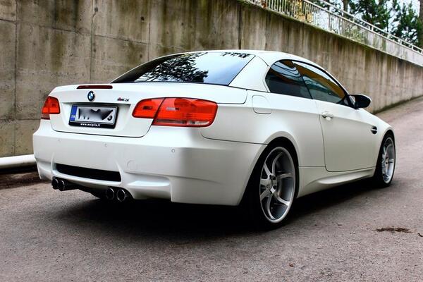 automatrixoy's tweet photo. Satin Pearl White wrap on a nice E93 M3! http://t.co/YO3eqYnUaR
