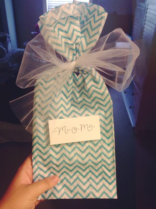 malglove's tweet image. #1 problem with homemade cards? No envelopes fit. But I #madeitwork