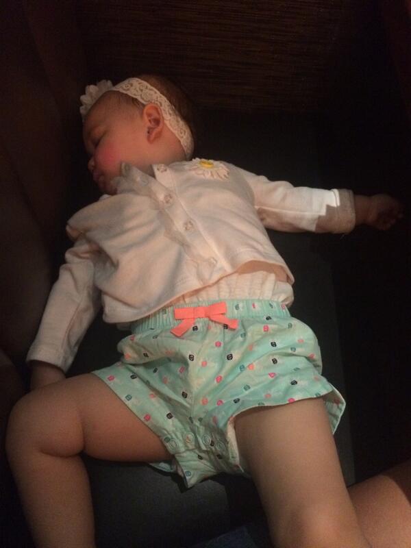 BabyJayGP's tweet photo. My gift to @CaseyGarrison_5 for Mother's Day #naptime #datewithdad @CoachBBP http://t.co/EYhGRCSzsc