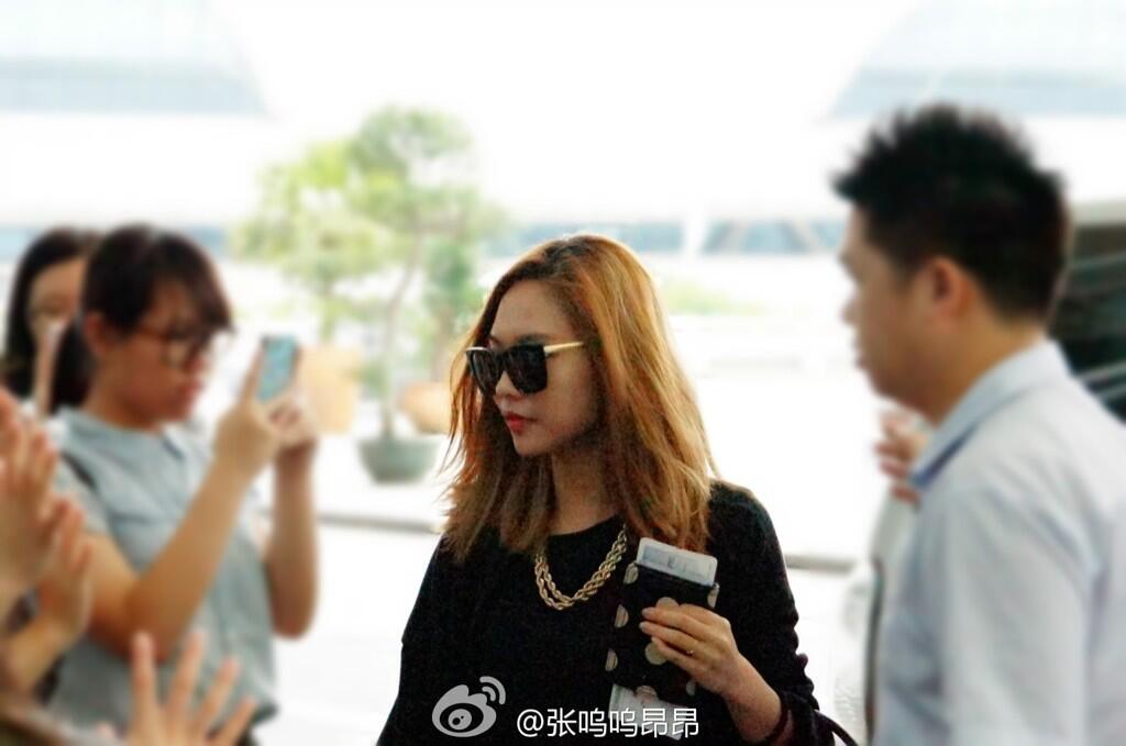 BnXrpsTCUAARbyO.jpg:large