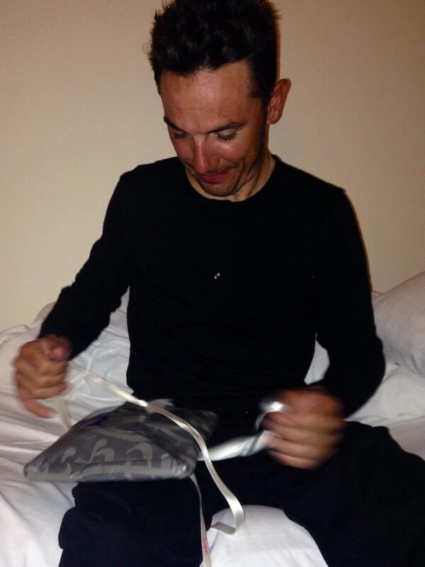 Hoy cumple mi hermano <a href="/PuritoRodriguez/">Joaquim Rodríguez</a> 35 años, pero aparenta 25!!jajajja no pasaban los días para darle el 🎁🎁🎊🎊🎉🎉🎈🎈