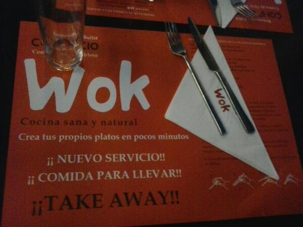 biby_angel's tweet photo. Buen diita con la famili en cordoba, bufet libre chinoo!! @XianaXianita   @albagc24 http://t.co/n9tDwKsY0Y