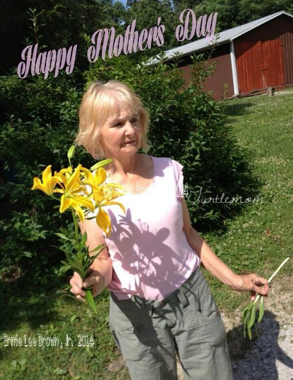 turtlemom13's tweet photo. Happy Mothers Day!!! http://t.co/gQbsWGtZAE