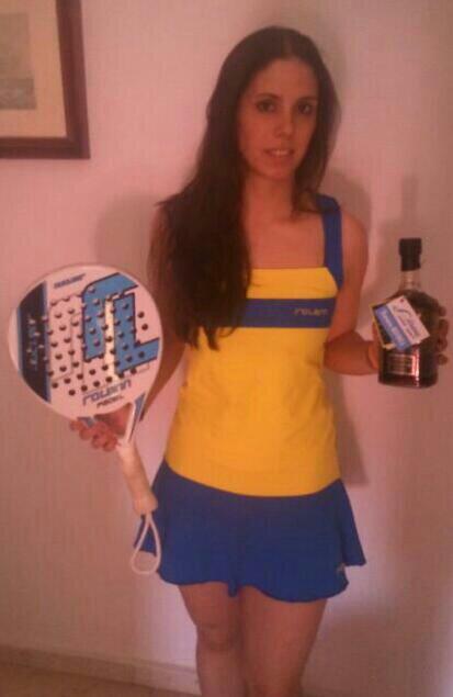 aurora86sanchez's tweet photo. Buen fin de semana en el torneo de @AduanaPadel. Campeonas femenino de consolacion....  Vamos!!! @rolennpadel @jjopl http://t.co/11tLzxcDGB