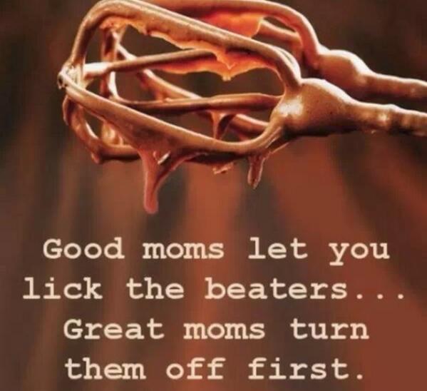 MensHumor's tweet photo. Good moms vs great moms... http://t.co/eqegCWdbYn